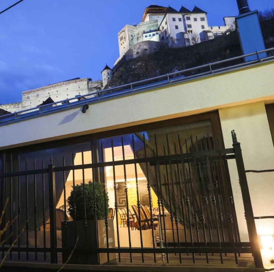 Penzion Pod Hradom Trencin Exterior photo